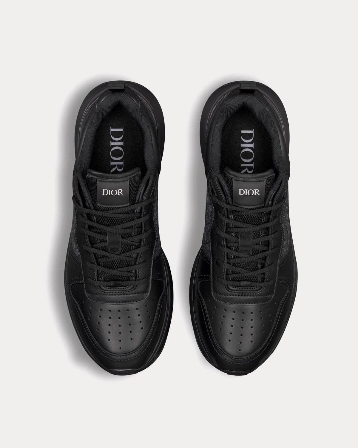 B25 Runner Black Smooth Calfskin and Dior Oblique Jacquard Low Top Sneakers