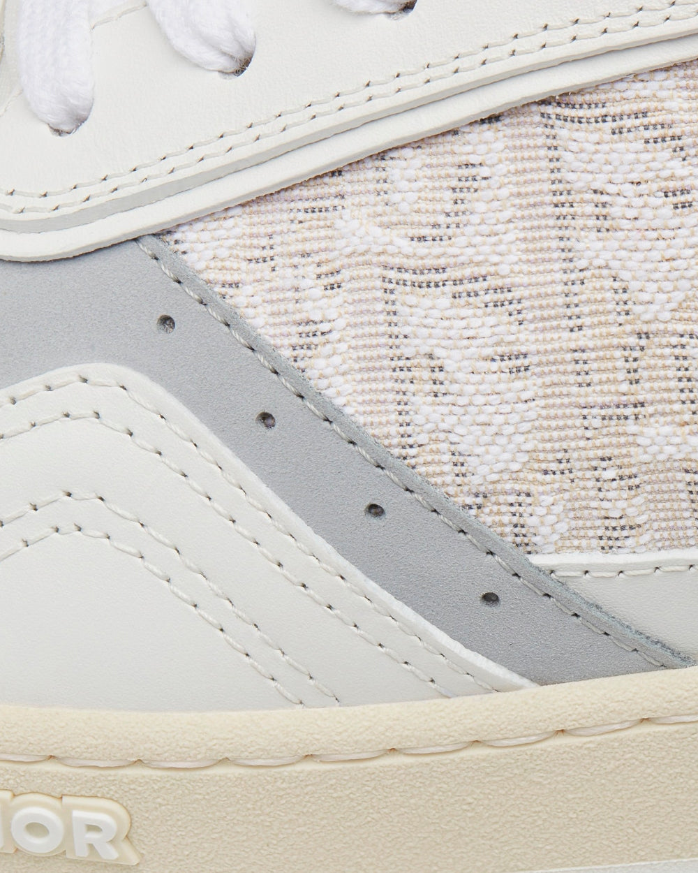 B27 White Smooth Calfskin and Off-White Dior Oblique Jacquard Low Top Sneakers