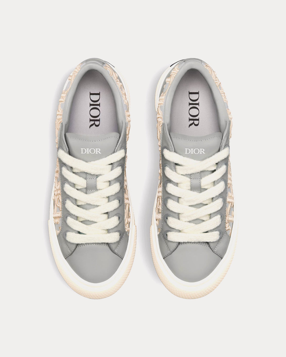 B33 Gray Smooth Calfskin with Cream Dior Oblique Raised Embroidery Low Top Sneakers