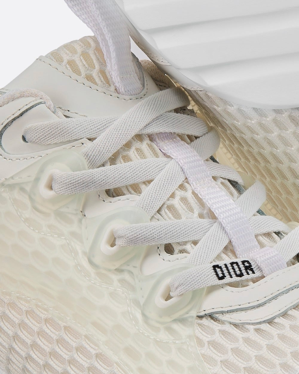 D-Connect White Low Top Sneakers