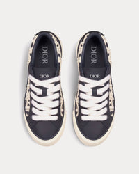 B33 Navy Blue Smooth Calfskin and Cream Dior Oblique Raised Embroidery Low Top Sneakers