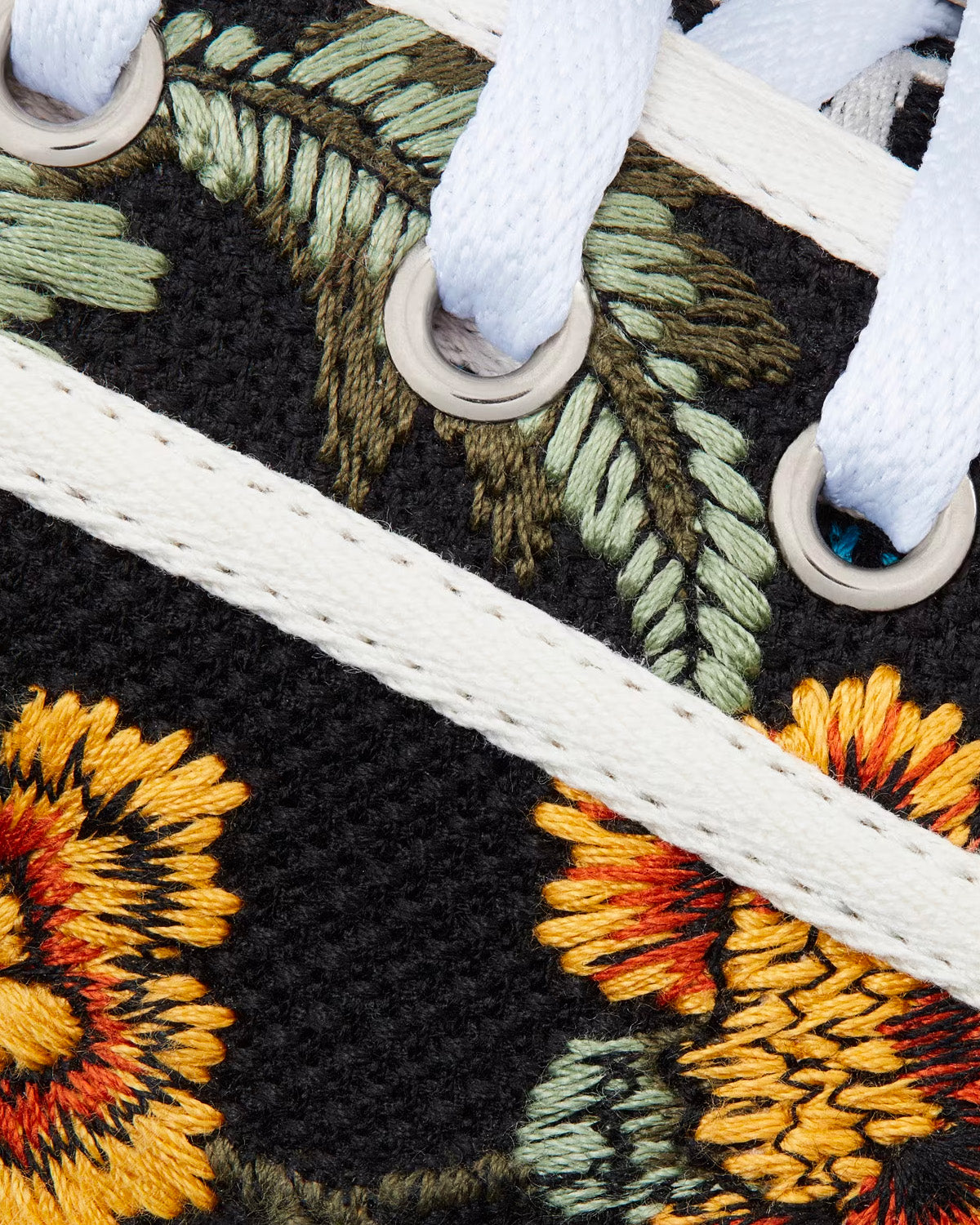 Walk'n'Dior Raffia Embroidered & Dior Petites Fleurs Motif Black / Multi Low Top Sneakers