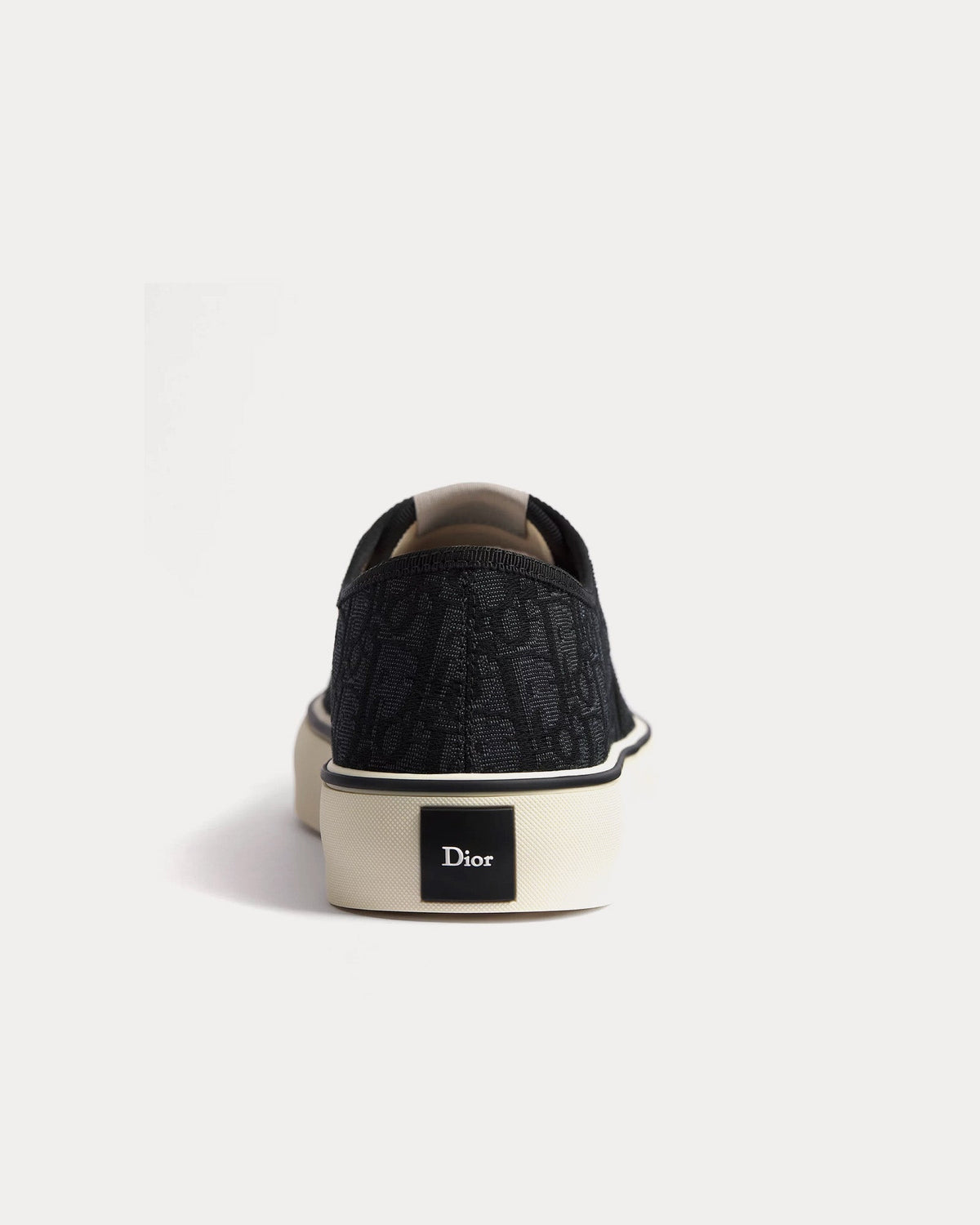 Saltwind Black Low Top Sneakers