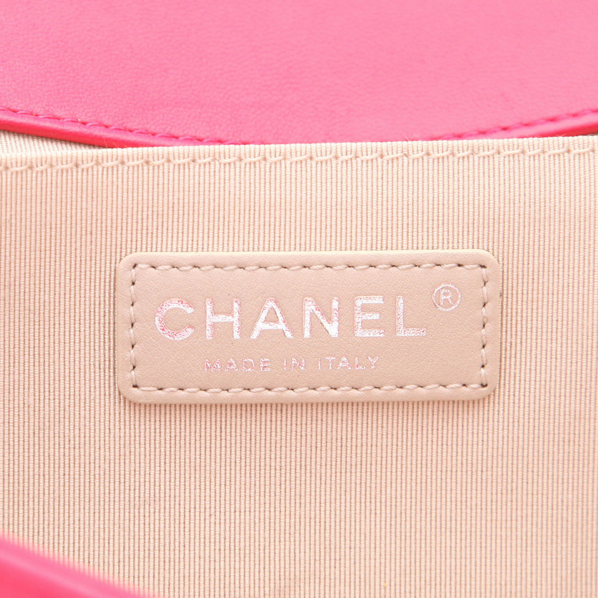 Boy shoulder bag in pink quilted leather