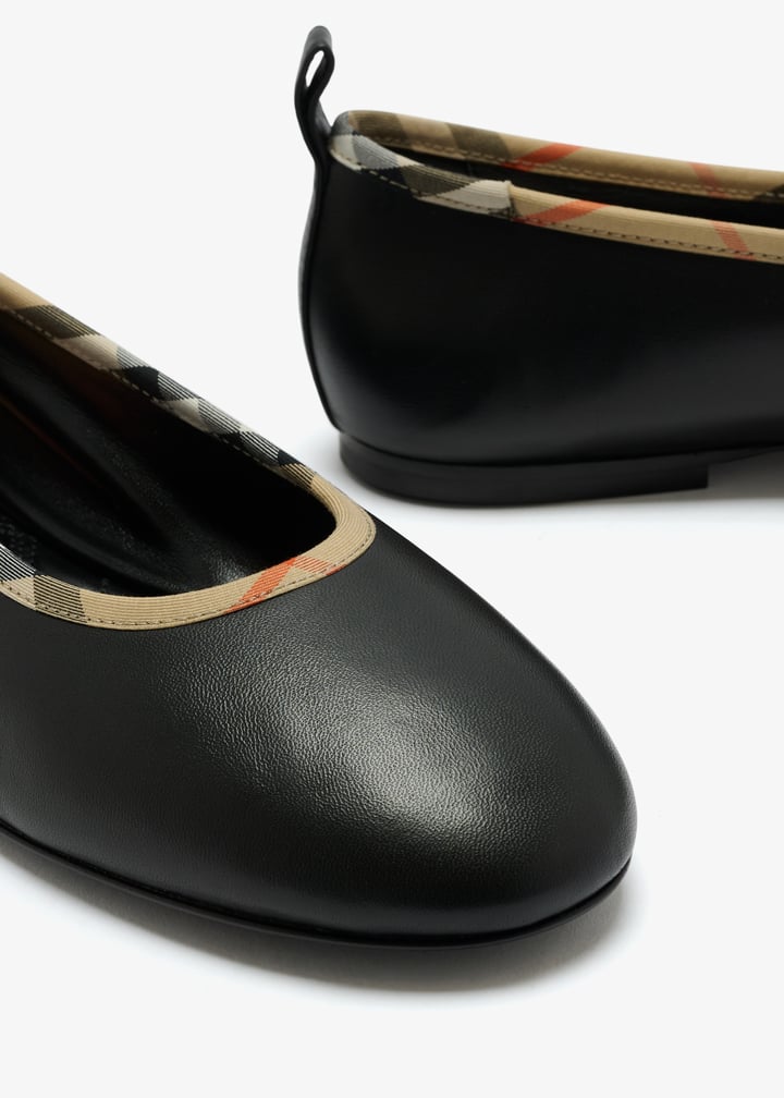 Classic Leather Robin Ballet Flats