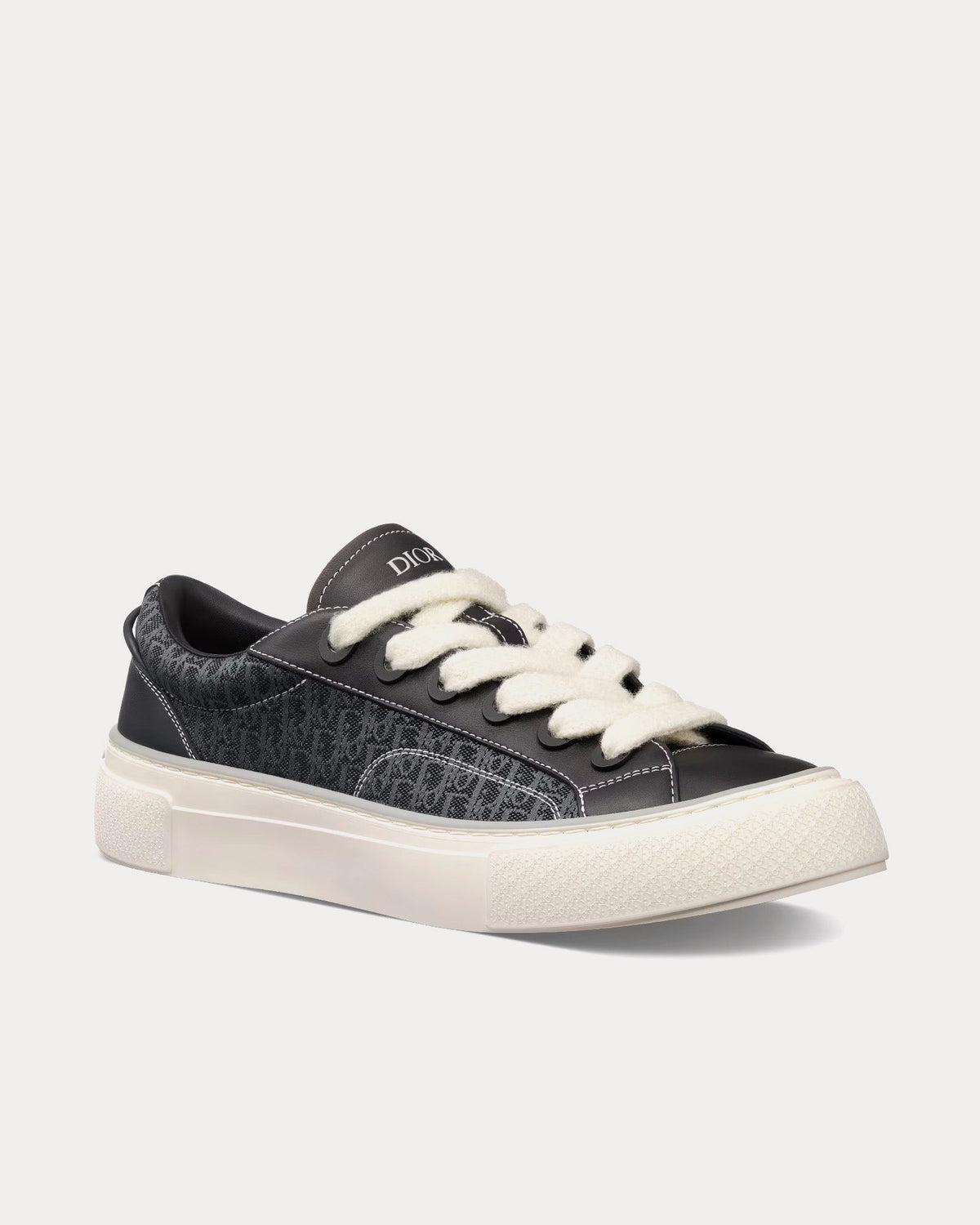 B33 Black Smooth Calfskin and Dior Oblique Jacquard Low Top Sneakers