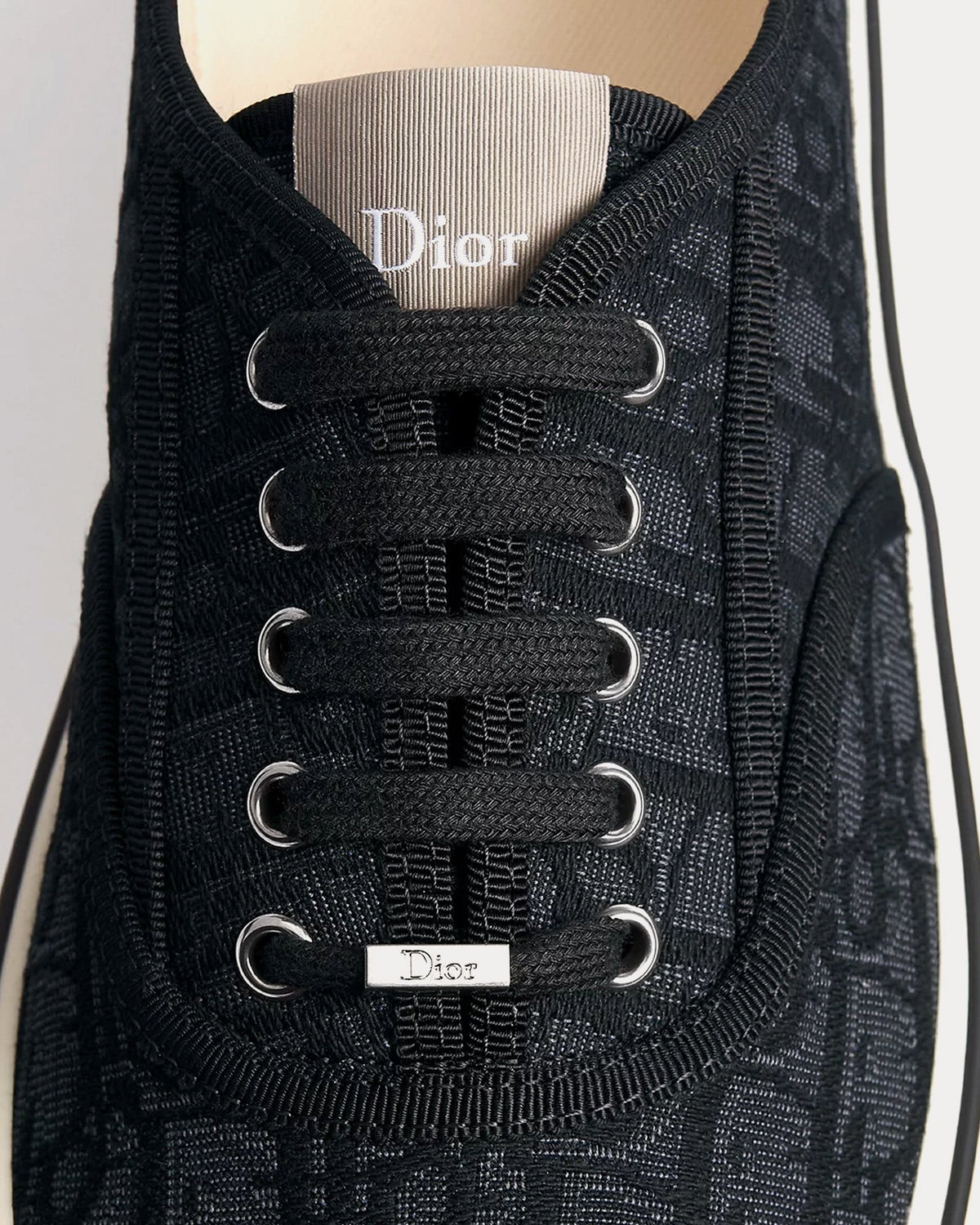 Saltwind Black Low Top Sneakers