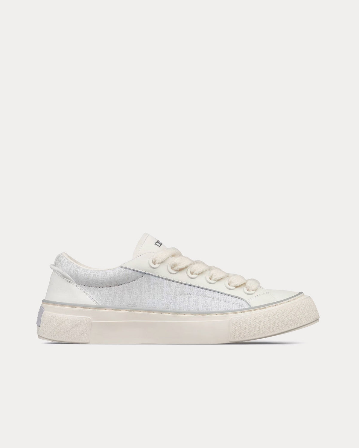B33 White Smooth Calfskin and Dior Oblique Jacquard Low Top Sneakers