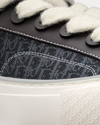 B33 Black Smooth Calfskin and Dior Oblique Jacquard Low Top Sneakers