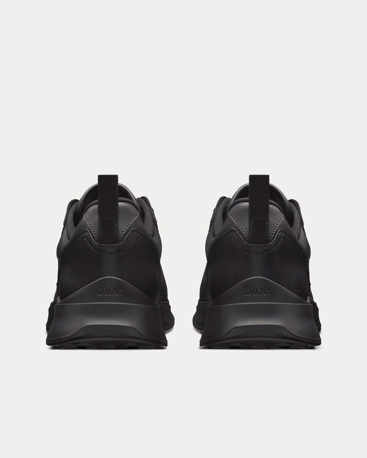 B25 Runner Black Smooth Calfskin and Dior Oblique Jacquard Low Top Sneakers