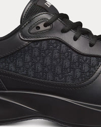 B25 Runner Black Smooth Calfskin and Dior Oblique Jacquard Low Top Sneakers
