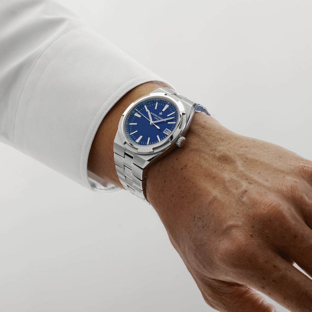 Vacheron Constantin Overseas 4520V/210A-B128 Stainless Steel Blue Dial (2026)