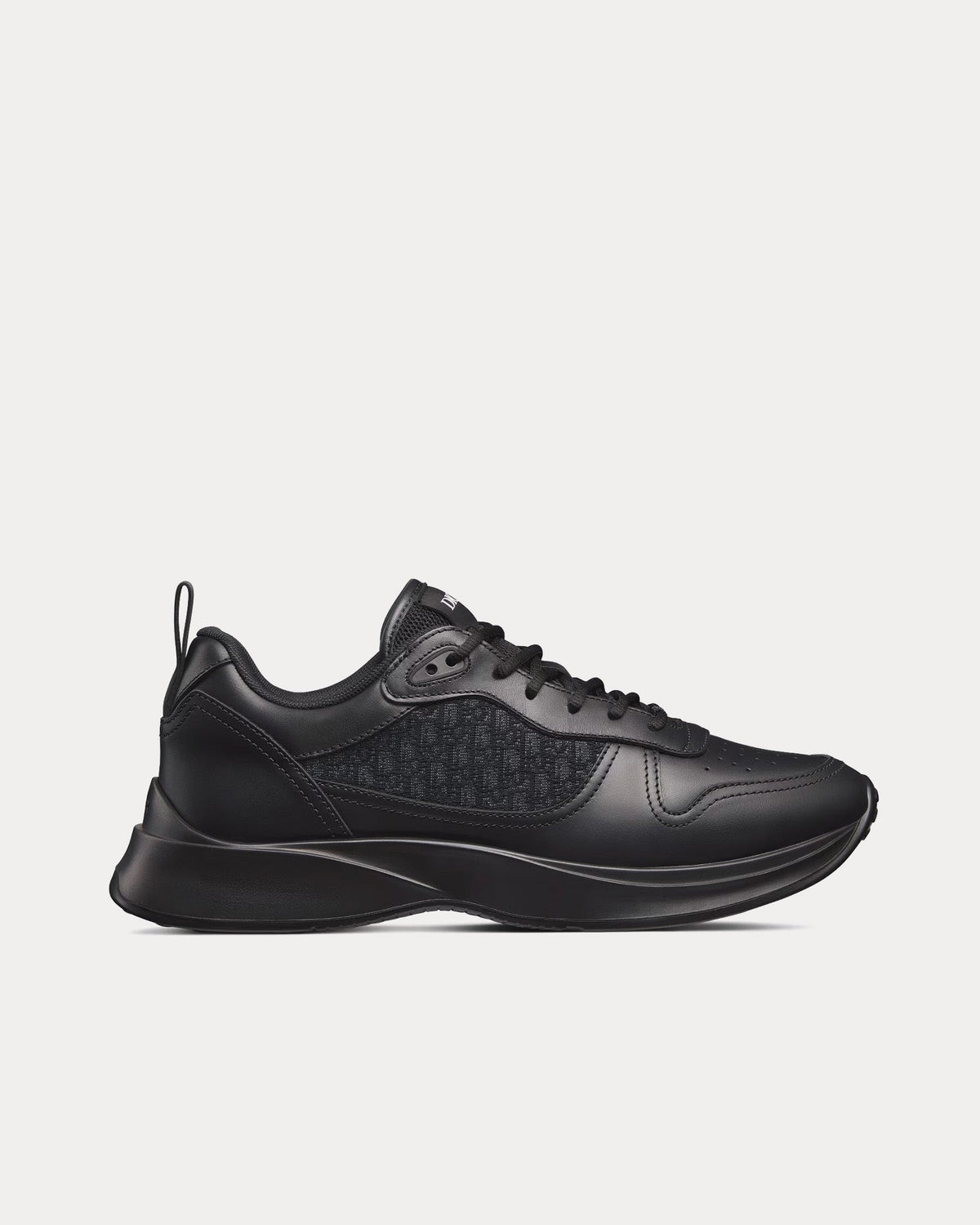 B25 Runner Black Smooth Calfskin and Dior Oblique Jacquard Low Top Sneakers