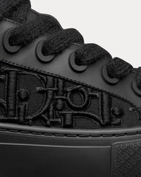 B33 Black Smooth Calfskin and Dior Oblique Raised Embroidery Low Top Sneakers