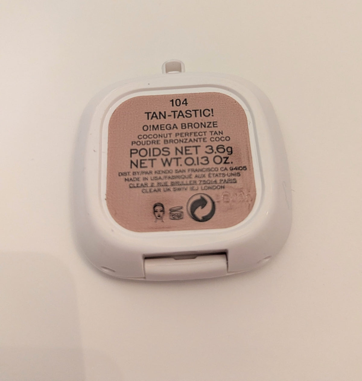 Marc Jacobs O!Mega Bronze Coconut Perfect Tan Bronzer – 104 Tan-Tastic!